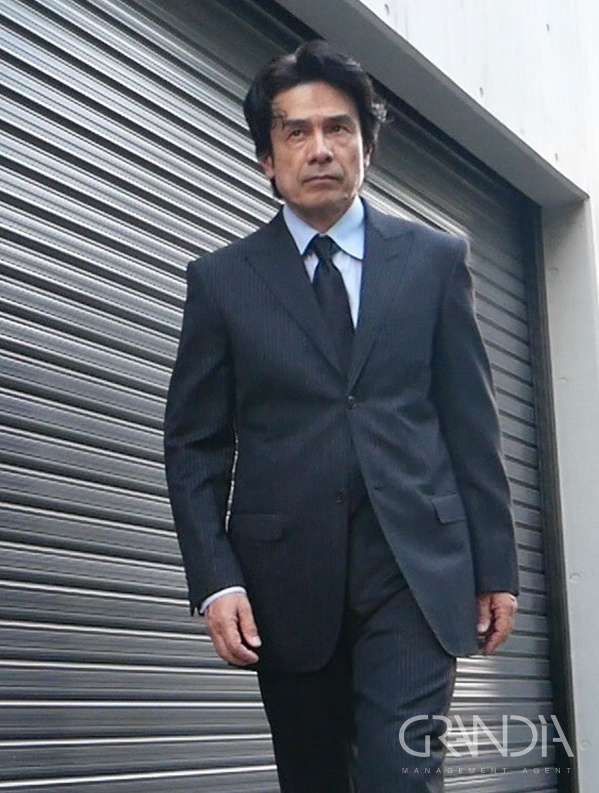 Contract artists 李 梓辰 Li Zichen モデル事務所GRANDIA 東京港区赤坂